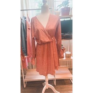 Polka dot midi dress. (S)